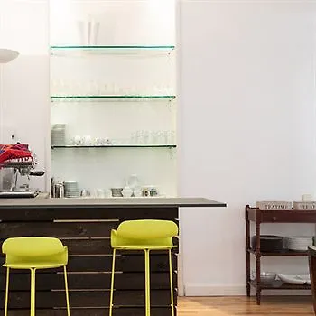 Πανσιόν Cami Gallery 3*