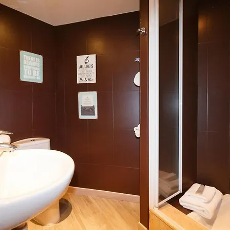 Daire Duplex In Poblenou, Near The And Perfect For Vacations *