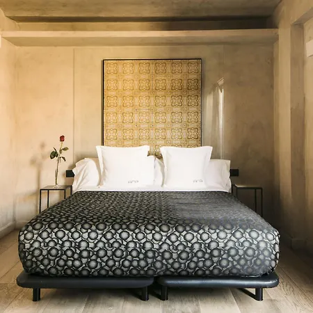 Arai 4* Superior Hotel