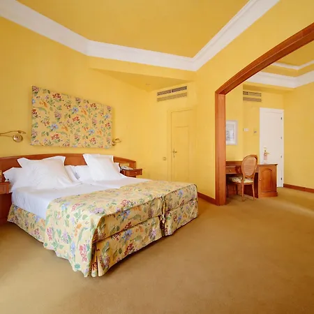 Colón Hotel 5*