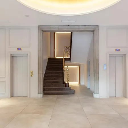 Hotel Colón 5*