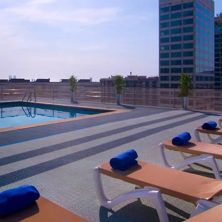Moxy Hotel 4*