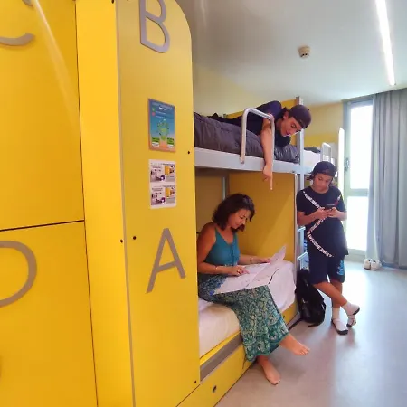 Twentytu Albergue Barcelona
