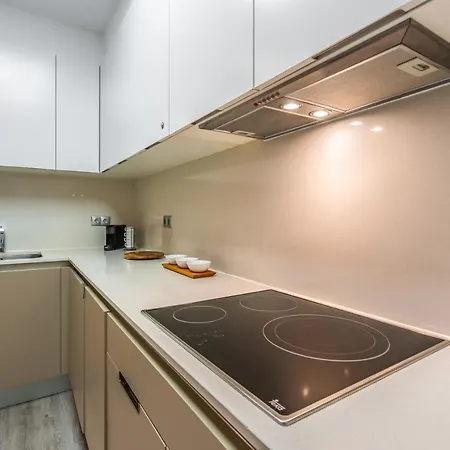 Apartamento En Excelente Ubicacion, Centro De *