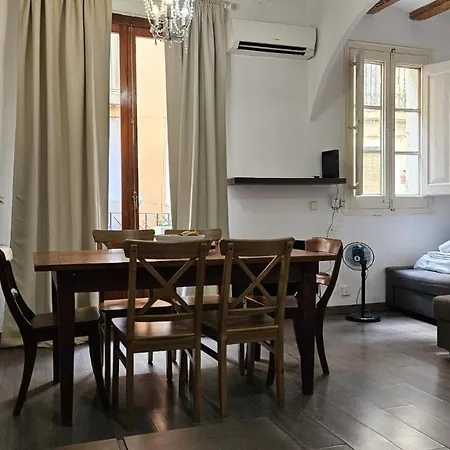 Appartamento Romantic In The Center Of Barcellona
