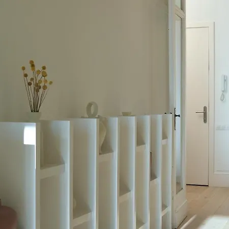 Lägenhet Sapo - Two Bedroom In The Heart Of *