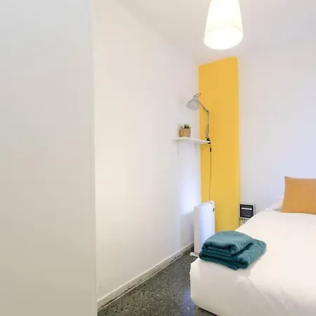 Canela Homes Park Gueell * Barcelona