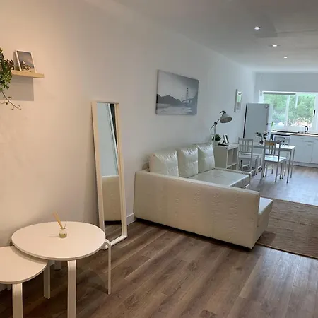 Loft Sleeper Llum ,aeropuerto Appartamento Barcellona