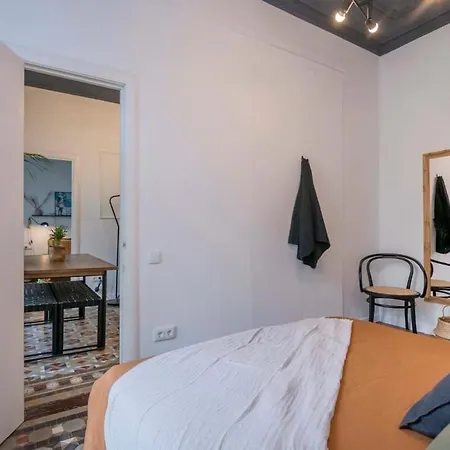 Apartment Elegant 4 Bedrooms 3 Bathrooms Catalan *