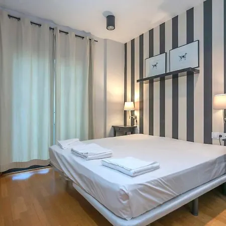 Modern And Bright In Eixample 2-1 Apartment