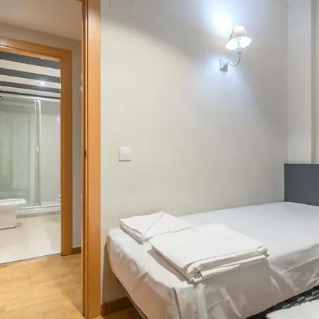 Modern And Bright In Eixample 2-1 Apartment