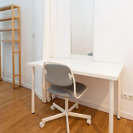Apartamento Bright And Cozy Flat In The Heart Of The