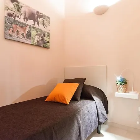 Apartment Family Plaza Espana 2 *