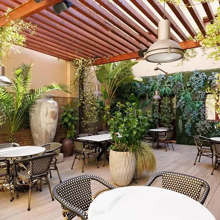 Ronda Lesseps Hotel 4*