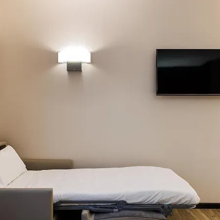 Ronda Lesseps Hotel 4*