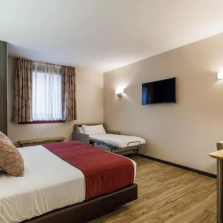 Ronda Lesseps Hotel 4*