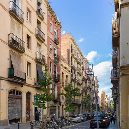 Comodo En Poble Sec * Barcelona