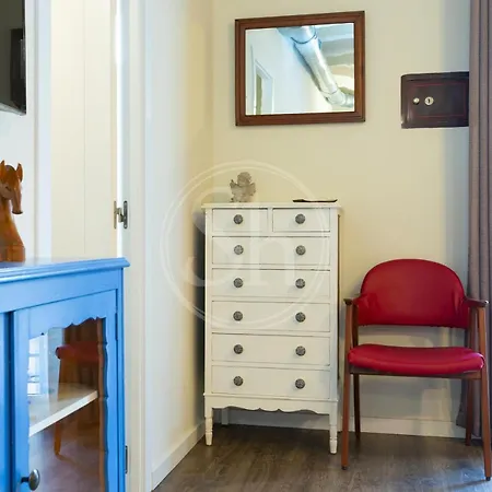 Wonderful Elkano Apartment *