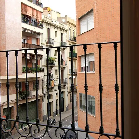 Muntanya - With Private Balcony Sagrada Familia Apartment *