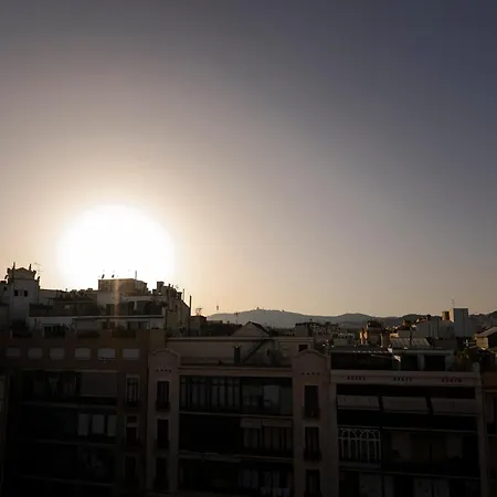 Atico Con Terraza En El Corazon De