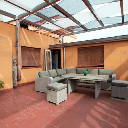 Classic Plaza Real Appartement