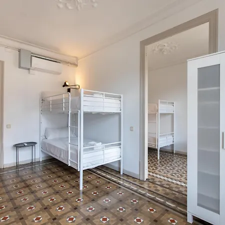 B41 - Grandes Grupos En Bcn Centro Apartment *
