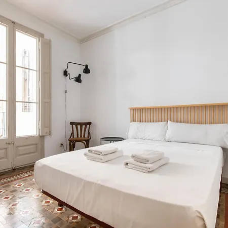B41 - Grandes Grupos En Bcn Centro Apartment