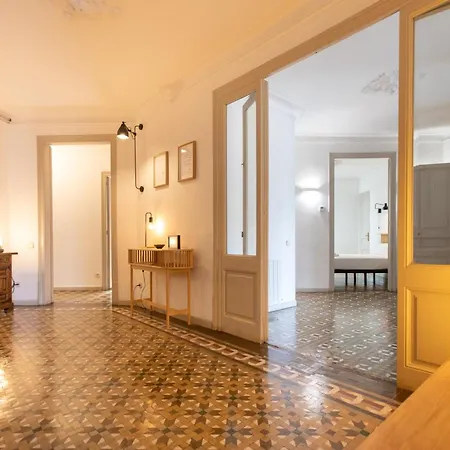 B41 - Grandes Grupos En Bcn Centro Apartment *