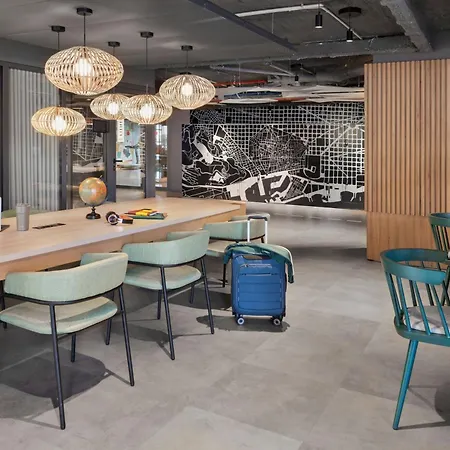 Moxy Hotel 4*