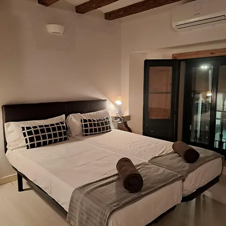 Apartament Poble Sec *