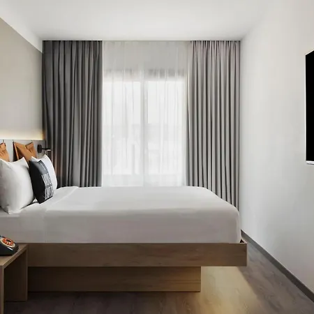 Moxy Hotel 4*
