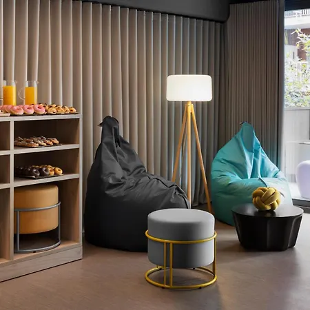 Moxy Hotel Barcelona