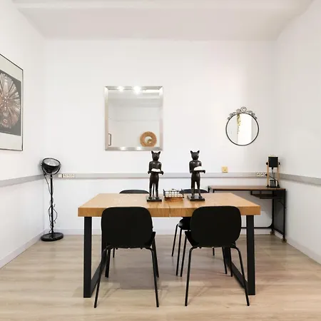 Sagrada Familia Comfy Appartement *