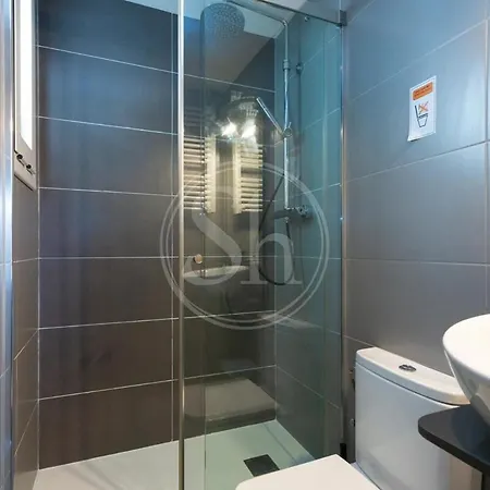 Sagrada Familia Apartment *