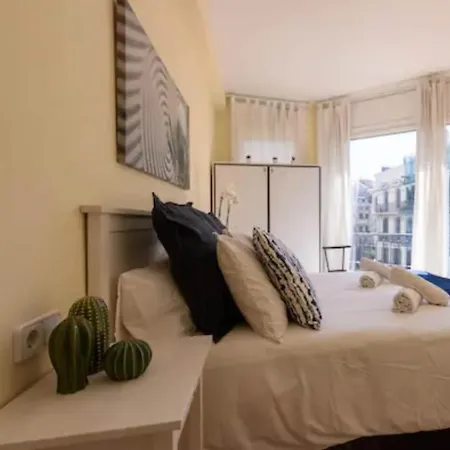 Apartment Ramblas Unique & Spacious Flat 4br Terrace 20m Ramblas Barcelona