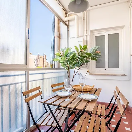 Apartamento Big For 15 In The Heart Of Eixample Barcelona