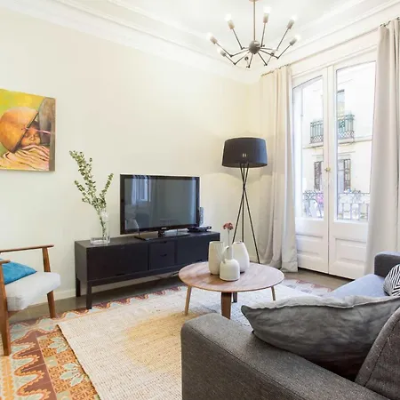 4bedroom With Balcony In Ramblas 1 1 Apartman Barcelona