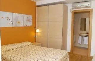 Mh S. Familia Apartamento *