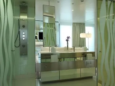 فندق ذا ميرور 4*