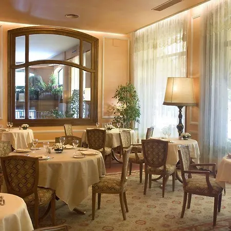 Colón Hotel