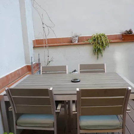 Poble Sec Apartament *