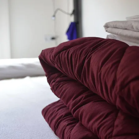 360 Borne Hostel *