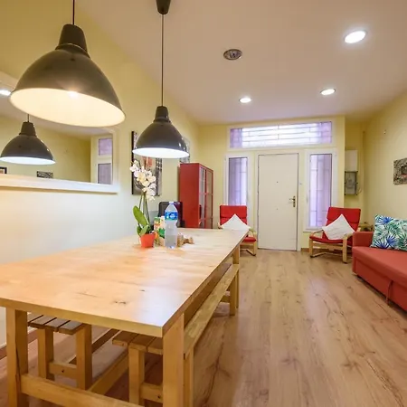 Ramblasrentals Chic & Spacious Flat Pool Table 15m Ramblas - Parking - Wifi Apartament