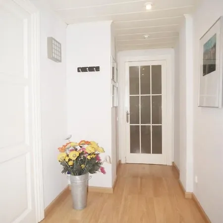 Apartment Lovely At Park Gueell Barcelona