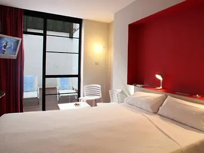 Ciutat Vella 3*