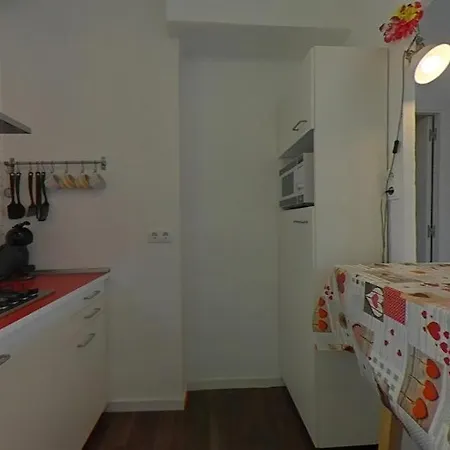 Near Clot & Sagrada Familia Apartment Barcelona