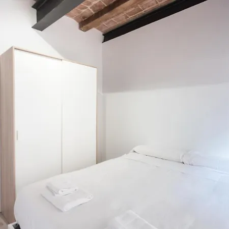 Apartment Homenfun Sants With Montjuic Views