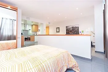 Ainb Eixample-muntaner Hotell 2*