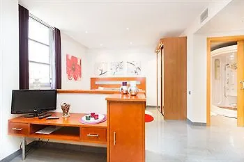 Ainb Eixample-muntaner Hotell 2*