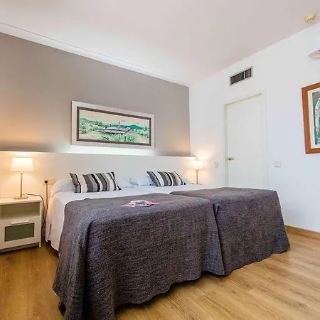 Atenea Hotel 4*
